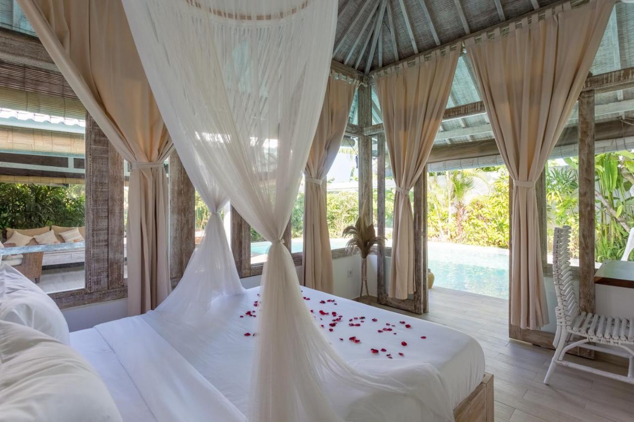 Cocowhite Villa Seminyak  Exterior photo
