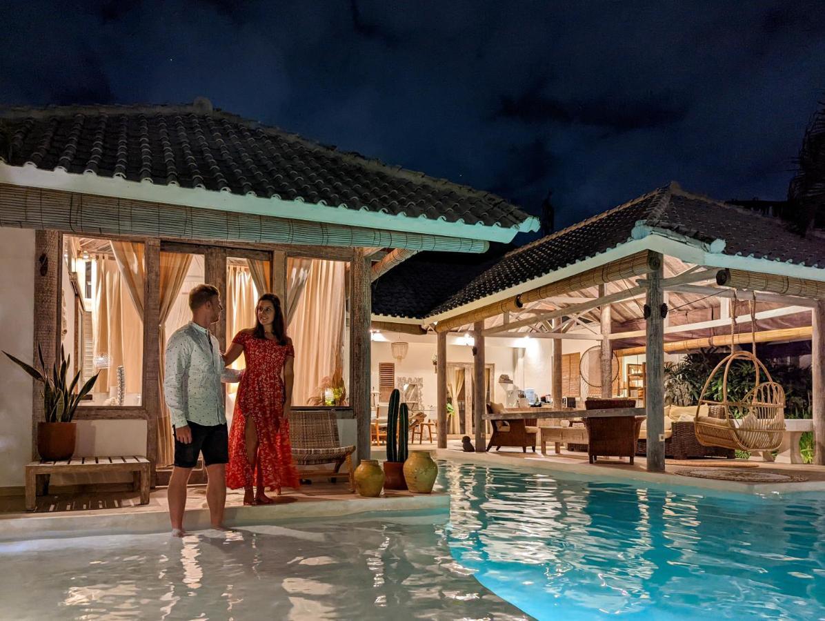 Cocowhite Villa Seminyak  Exterior photo