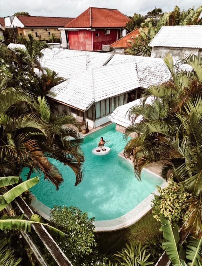 Cocowhite Villa Seminyak  Exterior photo